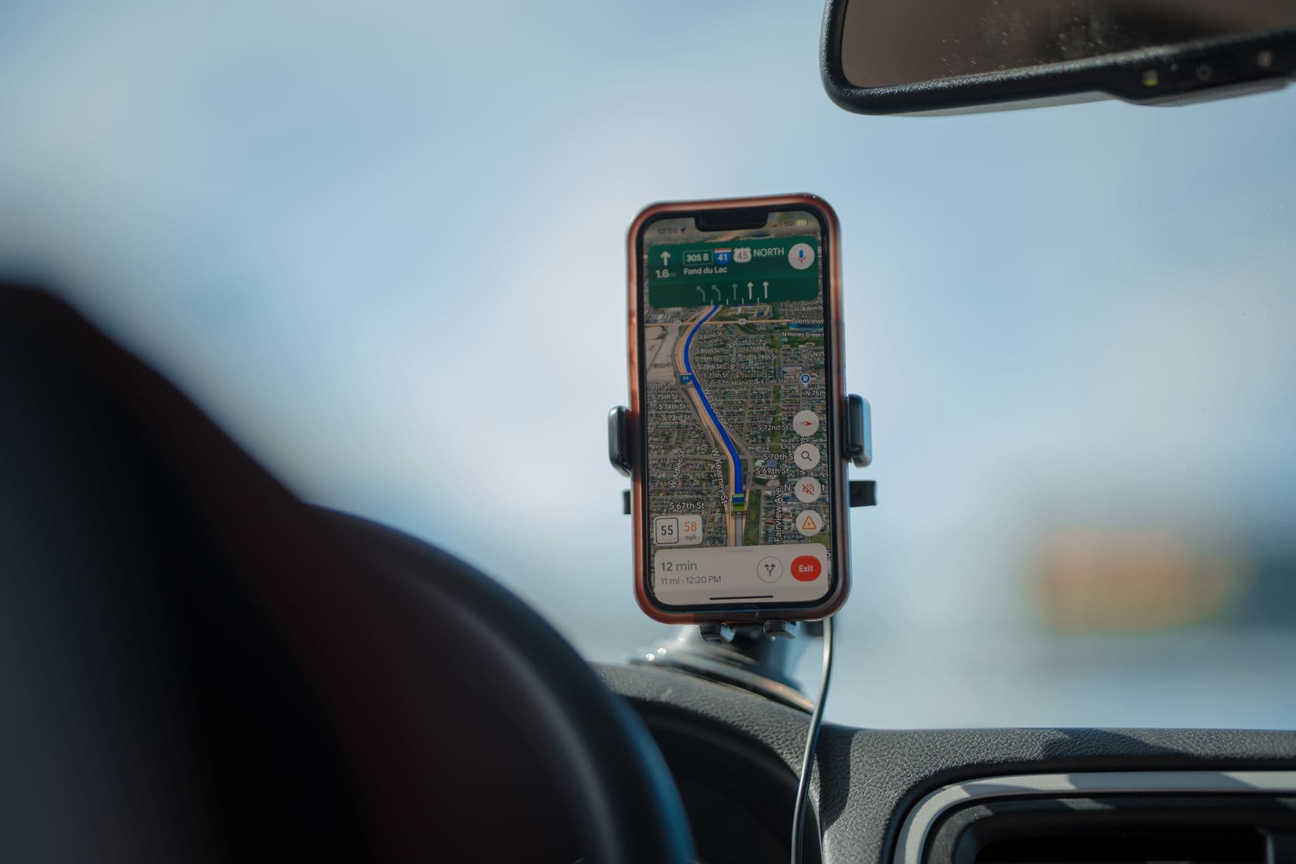Phone location tracking on a map